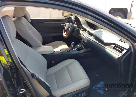 2017 Lexus Es 350 z USA, uszkodzony, nr VIN 58ABK1GGXHU072134